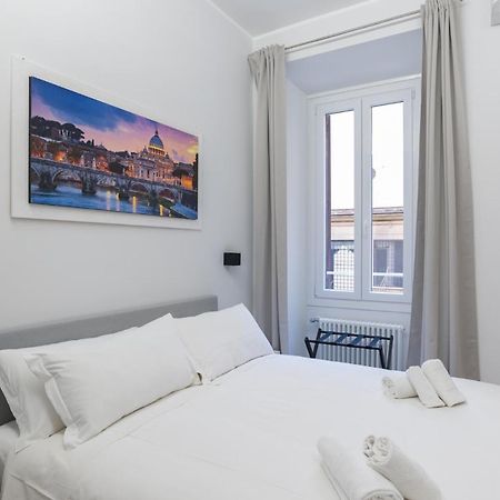 White Home Suite And Rooms روما المظهر الخارجي الصورة