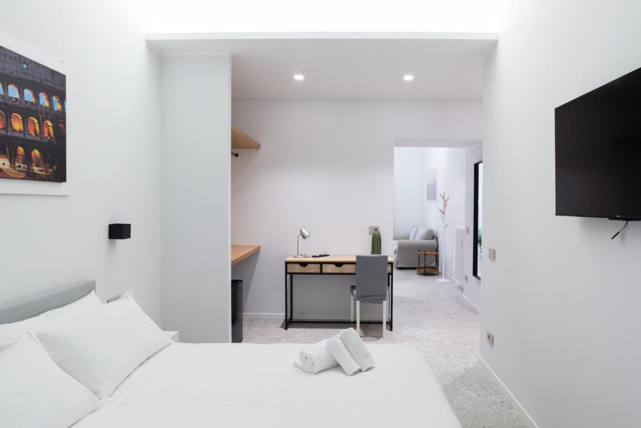 White Home Suite And Rooms روما المظهر الخارجي الصورة