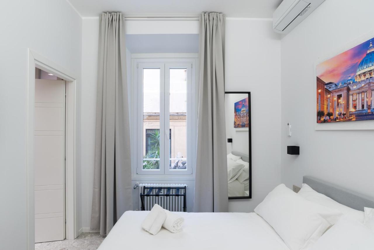 White Home Suite And Rooms روما المظهر الخارجي الصورة