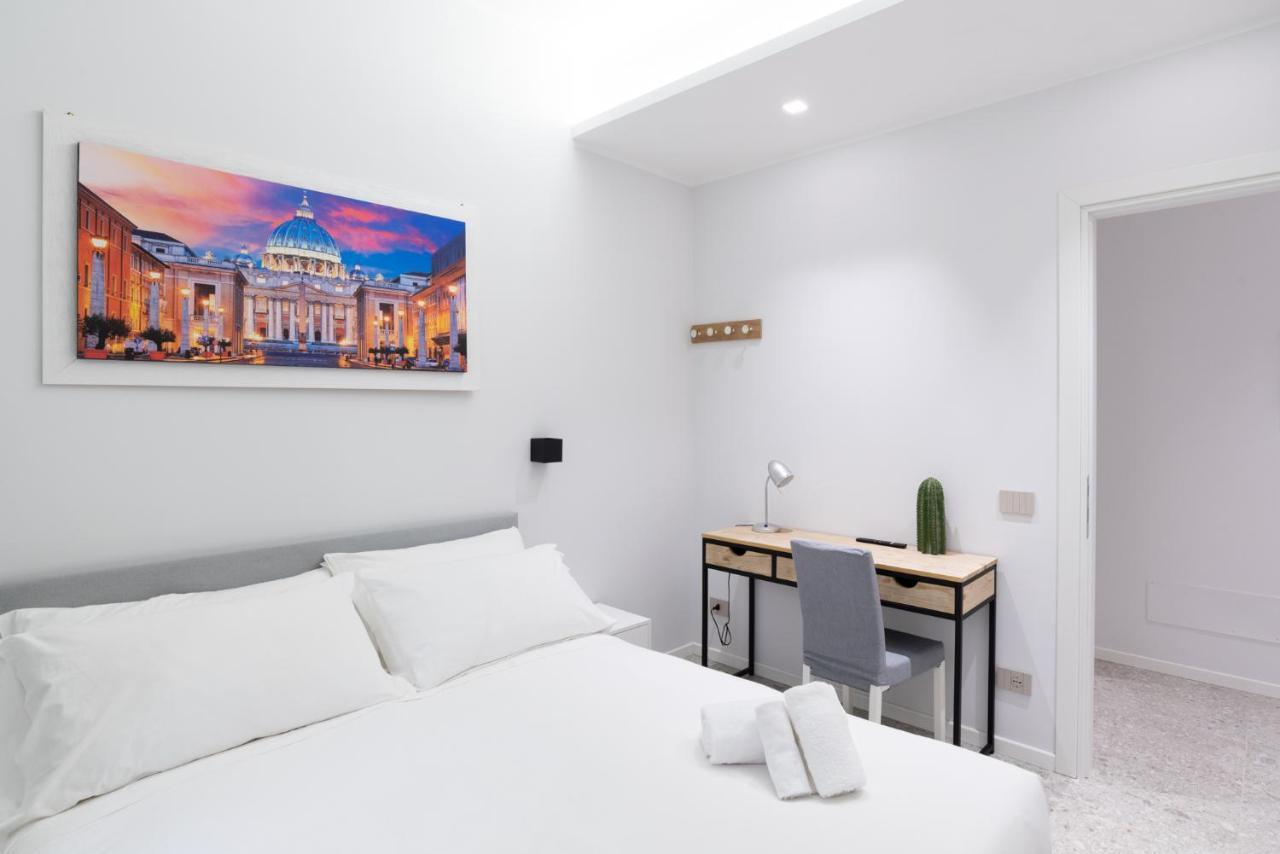 White Home Suite And Rooms روما المظهر الخارجي الصورة